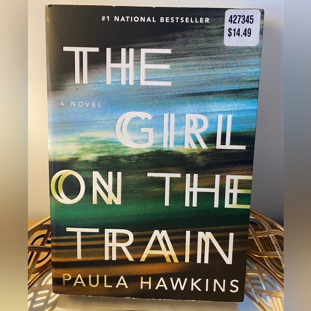 🌸3/$10🌸The Girl on the Train by Paula Hawkins